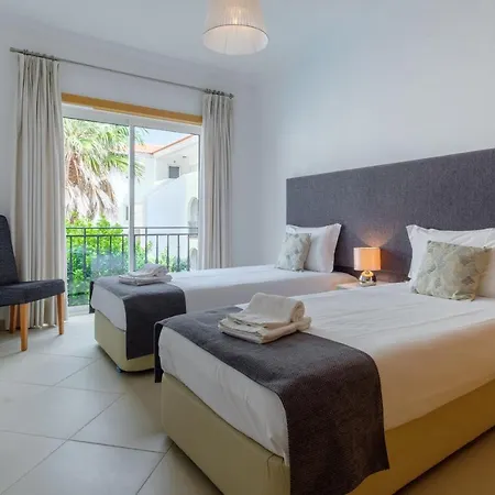 Townhouse T4 Vista Mar Holiday home